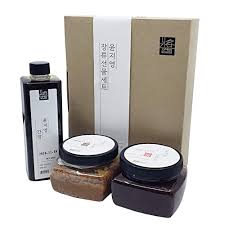 Good news for my fellow gluten free peeps that wish to cook more korean dishes at home. Buy Korean Traditional 100 All Natural Fermented Soybean Paste 450g Doenjang Red Pepper Chilli Paste 450g Gochujang Soy Sauce 500ml Ganjang Set Non Gmo Gluten Free Online In New Zealand B07mn8bqct