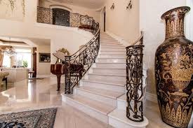 If you are trying to update the look of your stairwell, or maybe this is the railing you have between different levels such as balcony style railings. How To Properly Strip And Repaint Metal Works Stair Railing