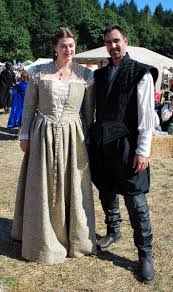 Renaissance Faire Costumes Costuming Garb In 2019 Renaissance Costume Renaissance Fair Costume Renaissance Dresses