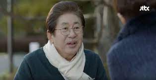 Jul 27, 2021 · 가족 중 유명인물로, 한국 최초의 서양화가이자 최초의 페미니스트인 나혜석이 고모할머니이다. 5aemappcuxzoam