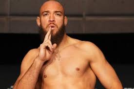 Valter Walker confirma peso e segue em busca de marca inédita no UFC Abu Dhabi