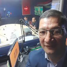 Madrugando la noticia en @kwcontinente95.7 con la verdad por encima de todo  en los controles master con el internacional @valentin_ortega_30