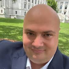 Where to buy land in Wisconsin Dells to build an Airbnb cabin?