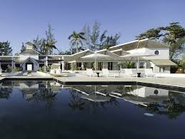 We take care of everything, from plaster to tile to concrete to equipment. The Trident Hotel Jamaica Afar