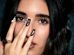 Judeline, la 'niña' urbana de voz melancólica que canta al sur: "De pequeña  soñaba con ser famosa y ganar un Grammy"