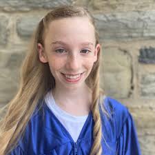 Anna Petrucci's Instagram, Twitter & Facebook