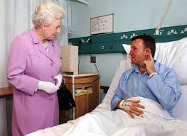 The Queen Meets Bruce Lait 32 A Professional Dancer From Ipswich At The Royal London Hospital In London S Ea Queen Elizabeth Ii Queen Elizabeth Elizabeth Ii