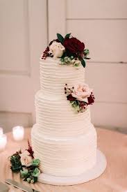 Mar 31, 2021 · whether your fall wedding theme is rustic chic, classic, boho, or something in between, we're betting that your flowers will play a big role in the decor, which is why we asked wedding florists to give us the breakdown on some of the most desirable and colorful blooms for this time of year. Rose Topped Burgundy And Blush Fall Wedding Cake Oh Best Day Ever