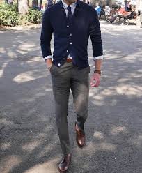 5 Business Casual Outfit Ideas For Working Men Find Out How To Pull Of This Vague Dressing Mens Business Casual Outfits Mens Casual Outfits Business Casual Men