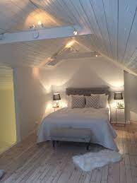 Sovrum Zarahome Bedroom Interior Attic Bedroom Designs Attic Master Bedroom Bedroom Loft