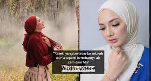 Jual air zam zam asli di grogol petamburan, jakarta barat hubungi 0838 0702 8041. Video Rezeki Tidak Pernah Putus Seperti Air Zam Zam Neelofa Kongsi Doa Murah Rezeki Amalannya Yoy Network