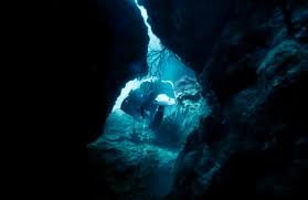 Not for broadcast or commercial use! The 10 Most Dangerous Scuba Dives In The World Slideshow The Active Times