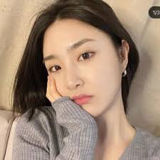 현재 멤버 구성은 하윤이 탈퇴한 2018년 8월부터 그대로 유지되고 있다. ë¸Œë ˆì´ë¸Œê±¸ìŠ¤ ìœ ë‚˜ ìƒì¼ ì„œí¬íŠ¸ Hbdunlee Twitter