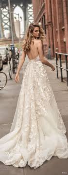 Le décolleté dans le dos pour un mariage est l'option. Robe De Mariee Princesse Dos Nu 66 Robes De Mariee De Princesse Qui Font Rever Elle