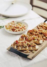 Poulet Grille Salsa Cremeuse Au Safran Trois Fois Par Jour Recipe Food Grilled Chicken Confort Food