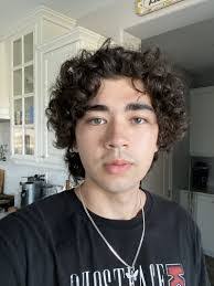 Samantha Cicero's Instagram, Twitter & Facebook