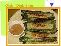 Kue barongko disuguhkan dalam bungkus daun pisang. 10 Makanan Khas Makassar Ideas Makassar Food Indonesian Food