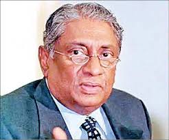 LK ❤️ 🌷 I remember Lakshman Kadirgamar News bulletin 11.00pm or so 12th  August 2005 Foreign Minister of Sri Lanka has been shot I sat rooted  Watching the news unseeingly “surely he's