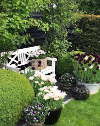 Gina On Instagram Dreaming Of Spring This Morning I Can T Wait To See How The Tul Small Cottage Garden Ideas Backyard Landscape Architecture Garden Nook