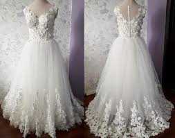 Spitze wirkt edel und romantisch. Spitze Brautkleid Mit 3d Spitze Korsett Zuruck Mit Knopfen Etsy