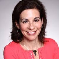 Renee Pappas's Instagram, Twitter & Facebook