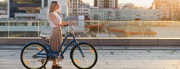 There's nothing wrong with the smooth curve to hips and dips, but it might rarely prevent you from wearing the outfits you like. Schluss Mit Body Shaming Ana Alcazar Magazine