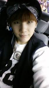 Yoongi has now posted online to update fans on what's happening and why he went. Bts Twitter November 2013 Genius Yoongi Amino