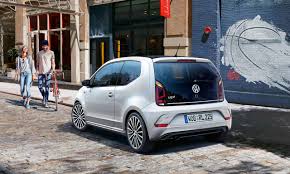 Автомобиль поступит в продажу в. Vw Up R Line Knackiger City Flitzer Wird Noch Frischer Automativ De Das Auto Magazin