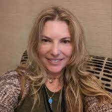 Amanda Hardaway's Instagram, Twitter & Facebook