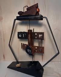 Another sculpture from 2024 'Controlled Algorithm'. Embracing the idea of  man building machines smarter than them and the race to control,,,, before  control is lost… Then there's me working