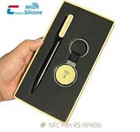 Stylos et porte-clés NFC en gros, étiquettes époxy NFC ...
