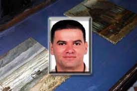 Tra gli altri i due van gogh, che erano già stati fatti ritrovare a fine settembre in una casa di castellammare di stabia dal suo socio in affari, mario cerrone. Tmh A Lq7hs8dm