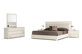 Center your space with a gorgeous coffee table, and add side tables for displaying plants, photos, and treasures (and as parking spots for delicious beverages!). Modrest Grace Italian Modern Beige Bedroom Set