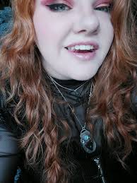 Dani Davis (@cailleachrua)