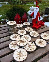 Website dedicated to all the newsest and coolest christmas ideas! Beautiful Simplicity Of Handmade Christmas Decorations Diy Yard Decorating Ideas