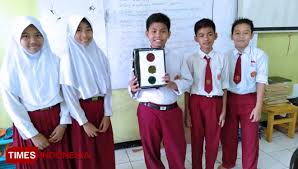We did not find results for: Simulasi Ujian Praktik Siswa Kelas 6 Sd Khadijah Pandegiling Bikin Rangkaian Listrik Times Indonesia