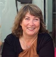 Petra Platt's Instagram, Twitter & Facebook