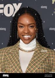 Michelle Ferri's Instagram, Twitter & Facebook