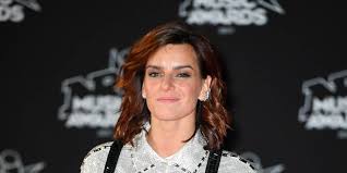 La jeune femme qui n'est plus jurée mais danseuse partage sa vie avec jules renault depuis plus de cinq ans. Fauve Hautot Dals Qui Est Son Compagnon Jules Renault Femme Actuelle Le Mag