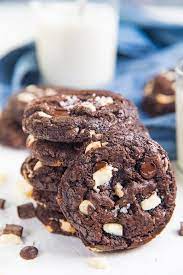 These double chocolate chip cookies are no exception. Ultimate Double Chocolate Chip Cookies The Flavor Bender