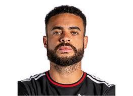 Noah Cobb's Instagram, Twitter & Facebook