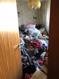 Es ist auch alles interessant). Messie Wohnung Entrumpelung Nurnberg Furth Erlangen Schwabach R R