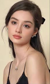 Eunice Kwon (ecinuecity)