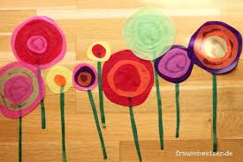 Tutorial Fensterbild Blumen Im Sommer Selber Basteln Basteln Fruhling Fensterdeko Fensterbilder Basteln Valentinstag Basteln Kinder