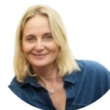 Today I'm grateful to share that our community has grown to 4.5 million  followers across all platforms. Every day proves one thing: there is a  bright future for medical education