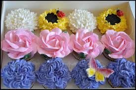 Cupcakes By Comper Cakes Mandurah Western Australia You Ll Find This Cake Appreciation Society Member Cupcakes Decoration Cute Cupcakes Decorating Tutorial