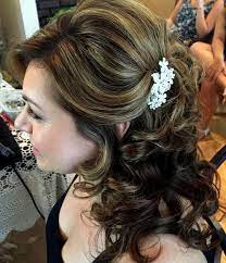 Further, this hairstyle too is quick and easy to manage and can be perfect to go around on several wedding events. 50 Ravishing Mother Of The Bride Hairstyles