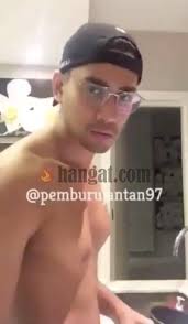 Untuk tahun 2019, idris kembali menghiasi drama di tv 3 yang bertajuk tuan danial. Video Bogel Idris Khan Tunjuk Kemaluan Tersebar Murai My