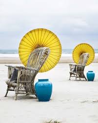 Tinamotta Via Prettypicsdelightfultips Tumblr Com Beach Theme Decor Yellow Umbrella Turquoise Jars