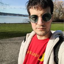 Which commander is better for a blitz counter FF EDH deck, Tidus or Yuna?